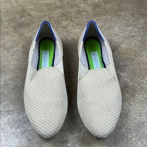 Rothy's Cream and White pointed Flats
Size: 9 1/2